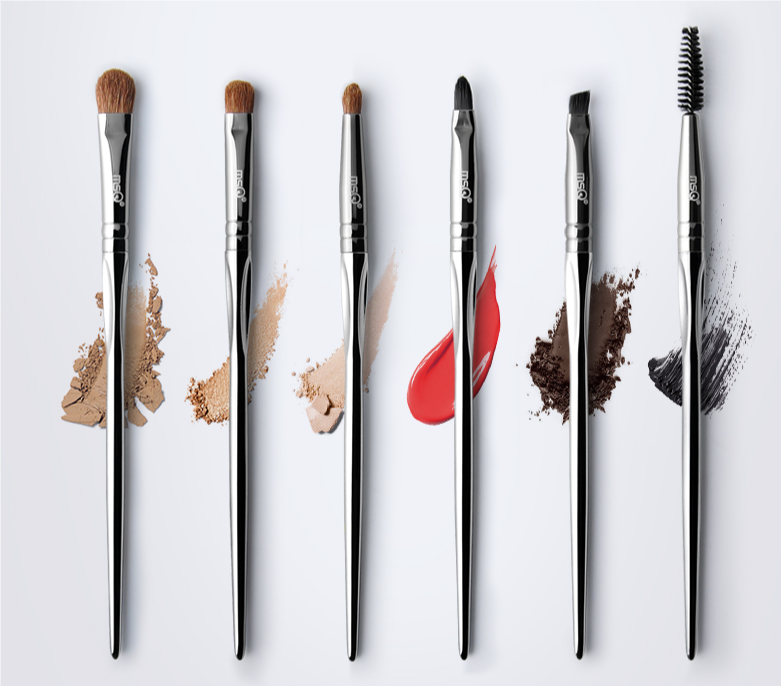 Eye and lip brush