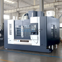 Centre d'usinage vertical CNC haute précision VMC1580 avec broche BT50 pour le traitement des plaques métalliques