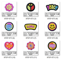 Fleur de paix coeur sourire amour patchs de broderie personnalisé paix puissance fleur brodé fer sur patch pour vêtements chapeaux sacs