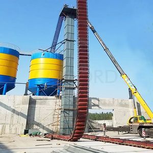 Élévateur à godets NE100, pignon en acier allié résistant à l'usure, durable, capacité de 30 à 1000 TPH, hauteur d'élévation maximale de 100 m, contrôlé par PLC - Product Image 3