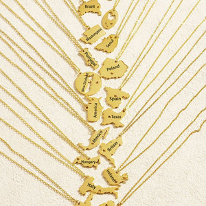 Collar con Colgante de <span class=keywords><strong>Mapa</strong></span> del Mundo en Acero Inoxidable Chapado en Oro, Venta al Por Mayor, Personalizable, Unisex, Regalo de Moda - Product Image 1