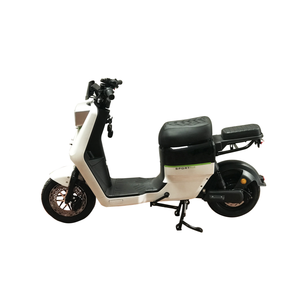 Vente en gros de moto électrique pour adultes avec moteur sans balais de 1500 W, longue autonomie, skateboard urbain, véhicule sportif, capteur - Product Image 1