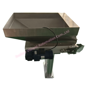 Paslanmaz Çelik SUS304 Küçük Tırmanma Bantlı Büyük Hazneli Konveyör Hattı Besleme Asansörü Titreşimli Kase Zincirli Hazne Motoru - Product Image 3