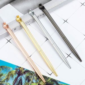 Stylo bille publicitaire personnalisé avec logo, motif serpent, jaune, pointe de 1,0 mm, corps en plastique fantaisie avec tête de stylo en forme d'animal de dessin animé - Product Image 2