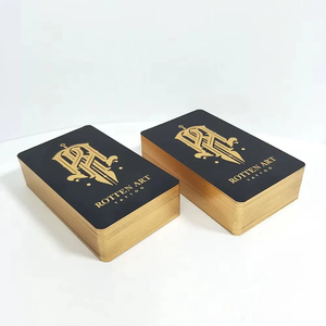 <span class=keywords><strong>Biglietti</strong></span> <span class=keywords><strong>da</strong></span> <span class=keywords><strong>Visita</strong></span> di Lusso Personalizzati, Piccole Serie, Stampa CMYK su <span class=keywords><strong>Cartoncino</strong></span> 500gsm con Lamina Oro e Logo Aziendale Ricamato - Product Image 6