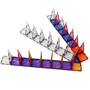 Wellbbplay New Star, Juego de 50 Piezas de Bloques Magnéticos 3D Cuadrados y Triangulares, Juguete Educativo de Construcción con Temática de Edificios Famosos - Product Image 6