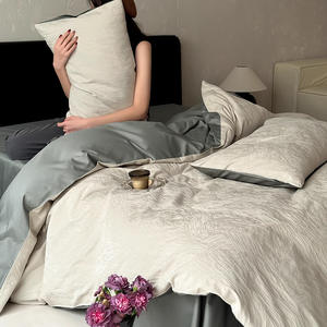 Set di Biancheria da Letto in Puro Cotone 100S Jacquard a 4 Pezzi, Lusso Minimalista in Cotone a Fibra Lunga Satinato - Product Image 5