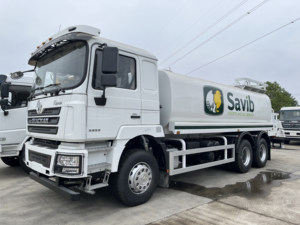 Camión Cisterna de Agua para Granja Shacman de 20m3, Camión Cisterna para Riego Agrícola y Ganadero, Camión Cisterna para Limpieza de Carreteras con Cañón, en Venta - Product Image 2