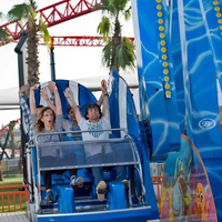 Manège Commercial Rotatif à Double Bras à Pédales en Acier et Fibre de Verre pour Enfants et Famille, pour Aire de Jeux Extérieure