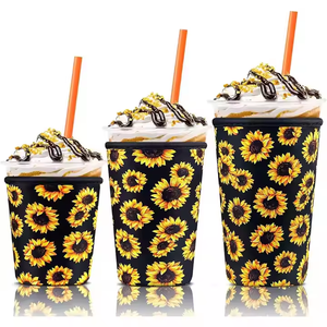 Capa de Copo de Café Moderna Reutilizável em Neoprene Isolante Personalizada com Logo Impressa para Bebidas Quentes/Frias - Product Image 3