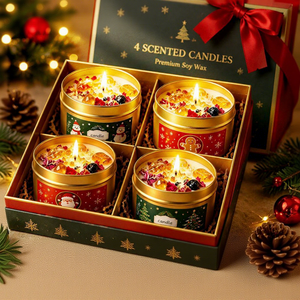Bougie parfumée de Noël en cire de soja écologique avec logo personnalisé, dans une boîte en métal doré avec des fleurs séchées et des accents ambrés, ensemble cadeau de décoration de Noël - Product Image 5