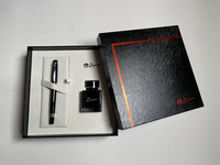Caja de Regalo Rígida de Lujo con Acabado Mate, Tapa Abatible, Cierre Metálico y Asa de Plástico Texturizado Negro, Cajas de Regalo para Invitados de Boda