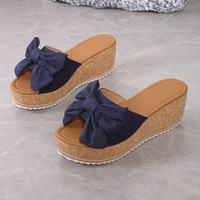 Sandales compensées à plateforme avec nœud et semelle en caoutchouc pour femmes grandes tailles – Chaussures d'été tendance en gros