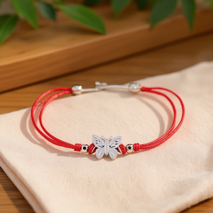 Cavigliera El Hilo Rojo Butterfly in acciaio inossidabile con ciondolo a filo rosso, amuleto portafortuna per donna, gioiello alla moda. - Product Image 2