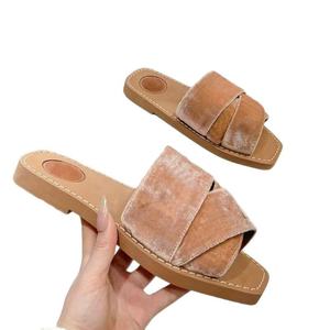 <span class=keywords><strong>Woody</strong></span> Mule Sandales à lettres brodées pour l'été, vêtements d'extérieur, tongs de vacances, sandales romaines en velours - Product Image 5