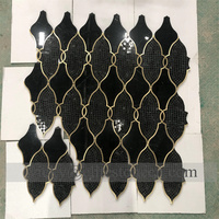 Tuiles de mosaïque en marbre noir et or de luxe, faciles à nettoyer, prix d'usine, vente chaude en Chine, pour carrelage de cuisine, vente en gros