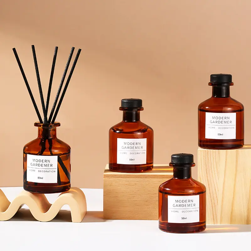 Benutzer definierte Luxus 100ml 150ml 200ml ätherisches Öl Aroma therapie Aroma Diffusor Flasche Leere Bernstein Glas Reed Parfüm Diffusor Flasche