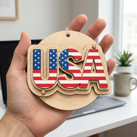 Ornement suspendu en contreplaqué 3D avec drapeau américain |   Décoration patriotique personnalisée en couches |   Fournitures en gros pour la Fête de l'Indépendance 2026 |   Impression UV