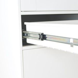 Armario de Acero de Diseño Indio de 3 Puertas para Dormitorio en Dubái con Cajón - Product Image 6