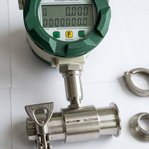 Débitmètre intelligent en acier inoxydable, jauge de débit numérique de type tri-clamp pour la mesure des liquides dans les pipelines industriels - Product Image 1