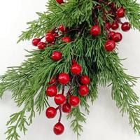 Guirlande de baies rouges et de cyprès pour décorations de Noël saisonnières en extérieur, décorations de Noël festives