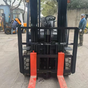 Chariot élévateur Toyota d'occasion 3 tonnes en bon état, fabriqué au Japon, à bas prix, économique et sûr, équipement d'ingénierie mécanique - Product Image 6