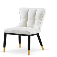 Chaise de salon de restaurant nordique moderne, minimaliste, confortable, avec dossier rembourré en cuir, cadre en métal