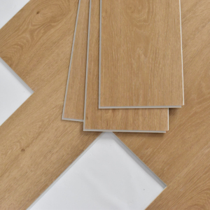 Revêtement de sol SPC en <span class=keywords><strong>PVC</strong></span> imperméable 4 mm 6 mm, vinyle <span class=keywords><strong>imitation</strong></span> bois, système clic - Product Image 1