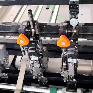 Máquina plegadora de folletos, máquina plegadora de folletos, máquina plegadora de papel, 4 cabezales, calendario, costura y plegadora de alambre - Product Image 5