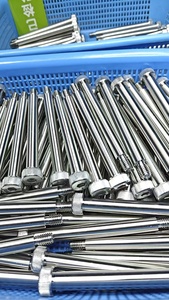 Độ chính xác cao chất lượng hàng đầu m8x18mm lục giác vít vũ nữ Thoát y bu lông vít cho khuôn mẫu với giá nhà máy - Product Image 5