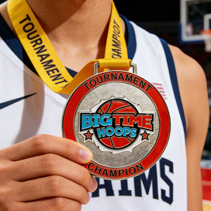 Medaglia Personalizzata per <span class=keywords><strong>il</strong></span> <span class=keywords><strong>20</strong></span>° Anniversario del Basket, in Lega di Zinco con Cornice Apribile e Placcatura Argento Anticato, Premio Campionato - Product Image 1
