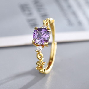 Exquisitos Anillos <span class=keywords><strong>de</strong></span> Cobre con Gema Púrpura para Mujer, Anillos <span class=keywords><strong>de</strong></span> Dedo Modernos para Chicas, Regalos <span class=keywords><strong>de</strong></span> Joyería - Product Image 1
