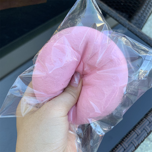 Juguetes blandos redondos de 4 pulgadas con forma de bagel, imitación de salsa, de levantamiento lento, color rosa puro, para decoración de fiestas, pegajosos, DIY, squishy - Product Image 5