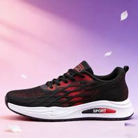 Harga Pabrik 2026 Grosir Kustom Sepatu Pria Model Terbaru dengan Aksen Garis, Bahan Atas Jala Berenda, Sol Tengah PVC Ringan, dan Sistem Tali