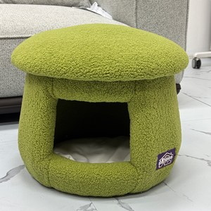 Lit-cave pour animaux de compagnie en polaire Sherpa, doux et luxueux, design original en forme de champignon, pour usage intérieur, pour petits chiens et chats, également utilisable comme tabouret de coiffeuse. - Product Image 4