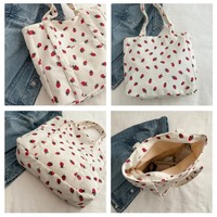 Sac fourre-tout en toile pour femme, motif fraises, sac de plage, sac à bandoulière polyvalent et tendance, grande capacité, simple, pour le quotidien