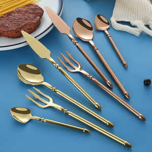 DFU0120  Vente en gros d'ensembles de vaisselle de fête de mariage au design unique, ensembles de couverts en acier inoxydable doré de luxe - Product Image 5