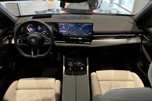 <span class=keywords><strong>BMW</strong></span> Serie 5 Touring <span class=keywords><strong>530e</strong></span> xDrive M Sport 2024 de Alto Rendimiento, Usado, Listo para Enviar - Product Image 4