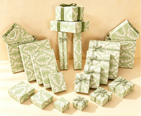 Boîte cadeau rigide en carton gris avec fermeture magnétique, en matériaux recyclés écologiques vert clair, biodégradable, logo personnalisable