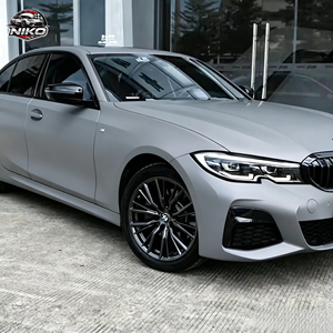 Film de protection de surface pour voiture NIKO Film PET Piano Nardo Grey (clair) couleur 7,5 mil d'épaisseur, design chromé, autocollants élégants pour voiture - Product Image 1