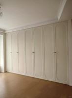 Armoire de plain-pied de luxe moderne Style simple Pas cher Conception personnalisée Meubles de maison MDF pour hôtel Dressing Chambre à coucher Accessoire