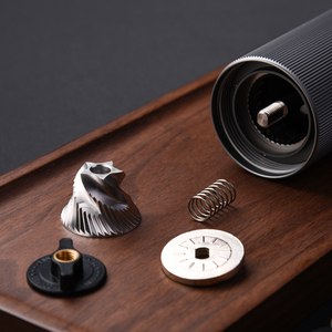 Portable Stainless Steel Hand Grinder Manual Coffee <strong>Machine</strong> with Convenience in <strong>Mind</strong> - Product Image 3