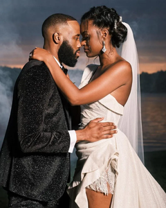 Blazer e Abiti Neri da Uomo Eleganti Smoking Scintillanti da Uomo per Matrimonio Sposo con Revers a Lancia Giacca e Pantaloni su Misura 2 Pezzi per Feste e Balli - Product Image 3