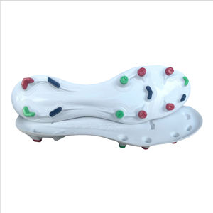 Tpu משקל משקל משקל סוליות עמידות גבוהה מים עמיד נגד החלקה בהתאמה אישית דרום אמריקה דרום מזרח אסיה כדורגל - Product Image 1