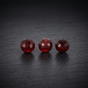 Granate Rojo Natural de 5mm, Forma de Bola, Corte Facetado, Gema Suelta, Certificado por Terceros, Venta al Por Mayor, Gopika Exports, Para Joyería - Product Image 4