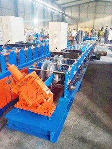 Máquina perfiladora de borde de goteo a precio de fábrica, máquina eléctrica para formar rieles, perfiladora de rodillos para paneles galvanizados y filtros de drenaje - Product Image 4