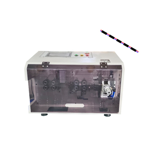 Machine de découpe et de dénudage de câble automatique, outil <span class=keywords><strong>pour</strong></span> la fabrication de fils d'éclairage - Product Image 1