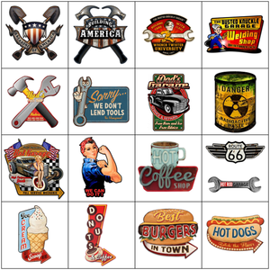 Panneau <span class=keywords><strong>de</strong></span> garage en métal gaufré, décoratif vintage, avec motif clé à molette et clé inglesse en <span class=keywords><strong>relief</strong></span> rétro, pour Man Cave, garage, atelier - Product Image 3