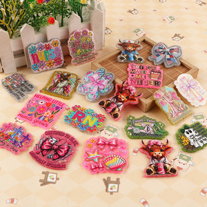 Insignia de Enfermera Personalizada Colorida con Porta Insignias Acrílico Plano, Patrones Florales y Texto para Decoraciones DIY, Marca Kovict - Product Image 4