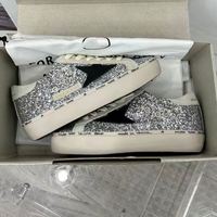 Chaussures en cuir véritable de luxe pour hommes et femmes, baskets de haute qualité pour l'extérieur, semelle intermédiaire en caoutchouc, fabriquées en Chine